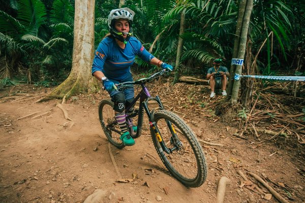 L'entraînement de gymnastique pour enfants